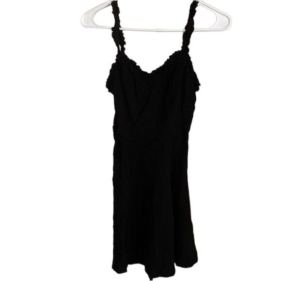 ✨ New Look sundress with ruffle edge in black✨ - Picture 6 of 11